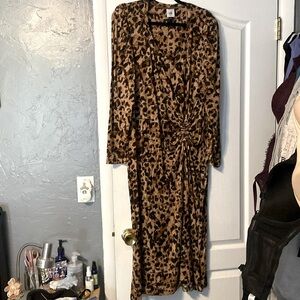 Cabi Side Cinched Leopard Dress. NEVER BEEN WORN